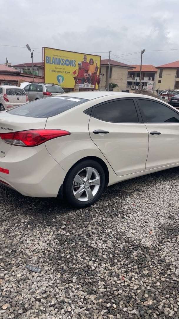 2012 Hyundai Elantra