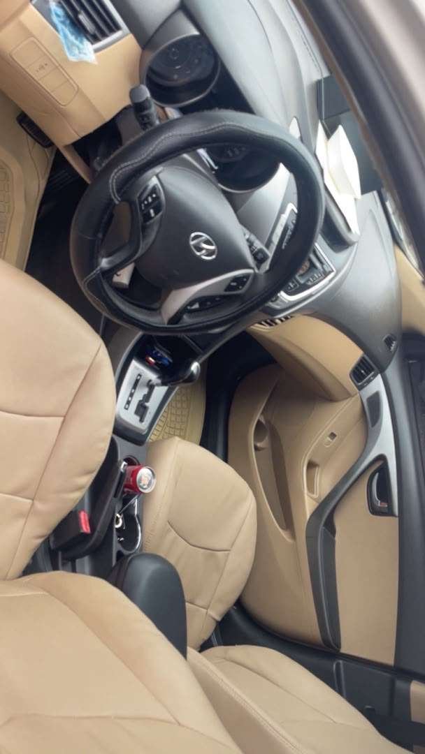 2012 Hyundai Elantra