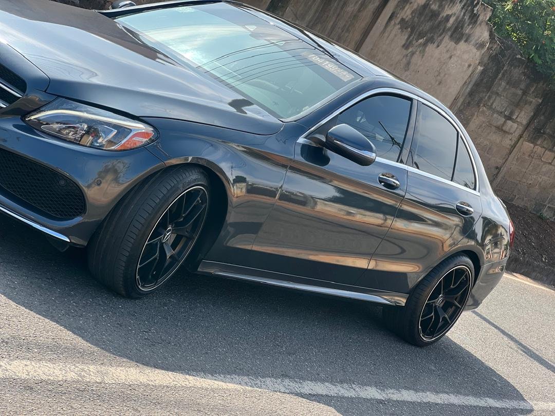 2017 Mercedes Benz C300